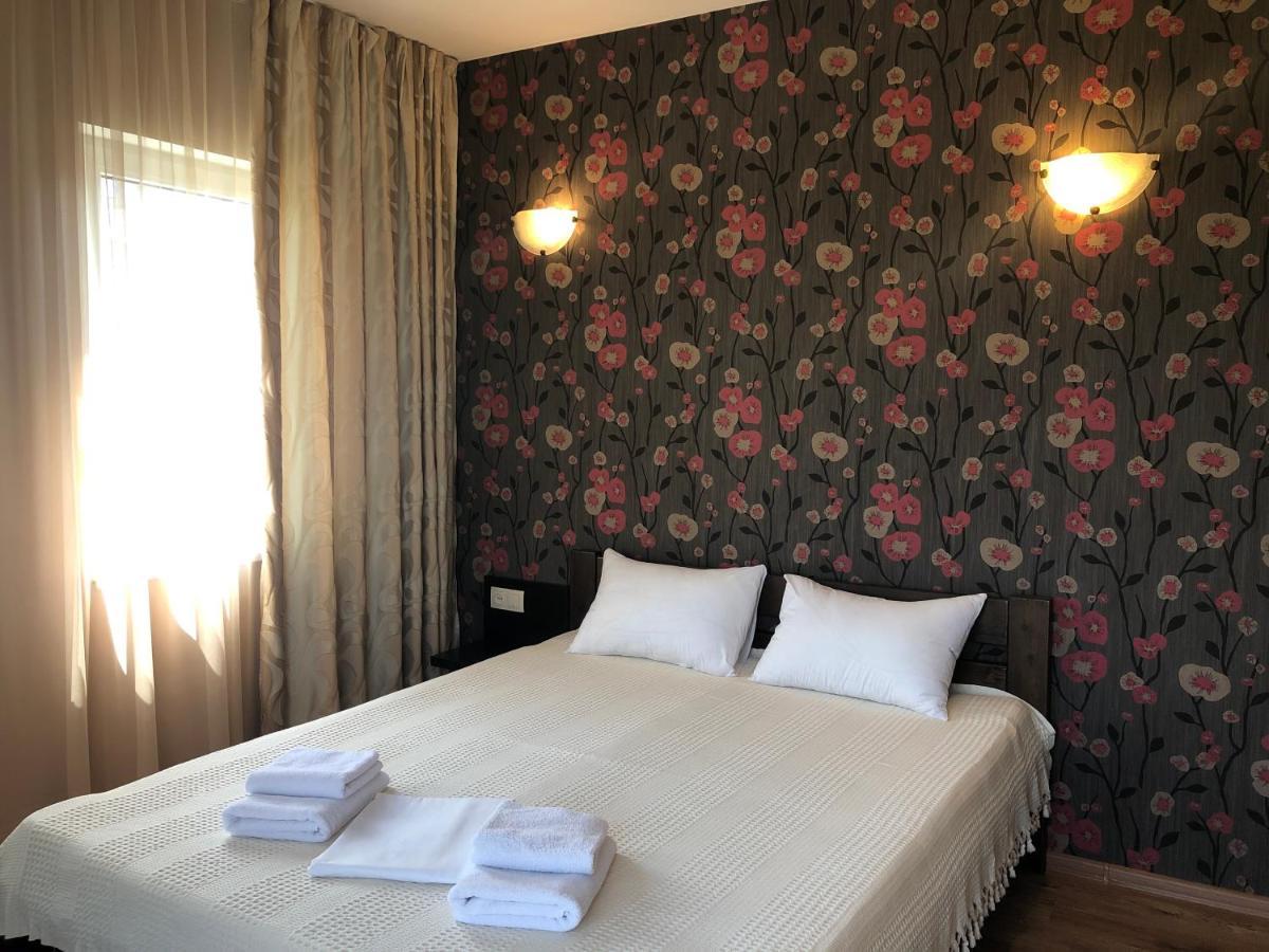 Gosti Hotel Odessa Exterior photo