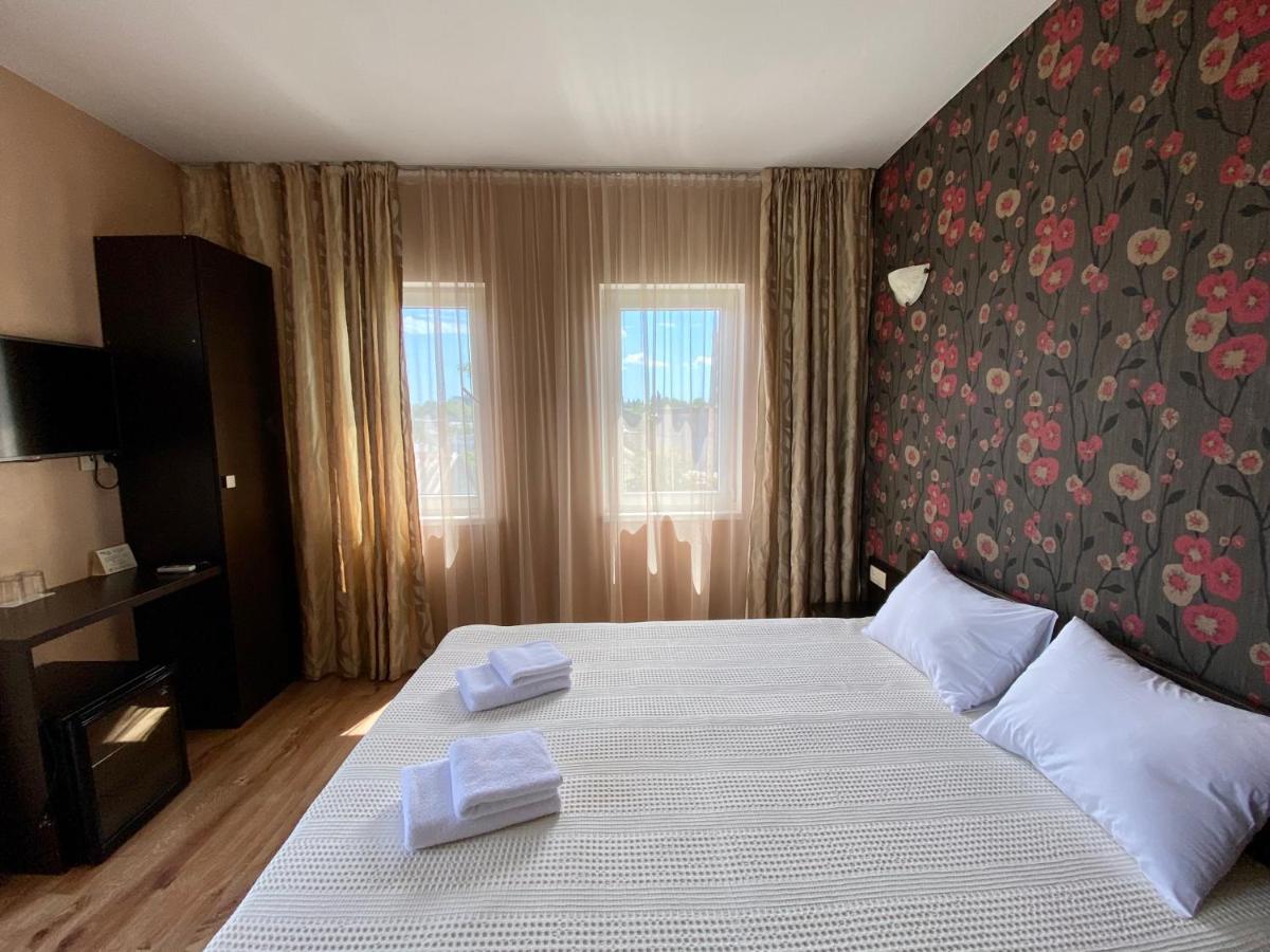Gosti Hotel Odessa Exterior photo